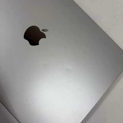 2024 Apple MacBook Air 15" M3 10C GPU 4.0GHz 24GB RAM 1TB SSD A3114