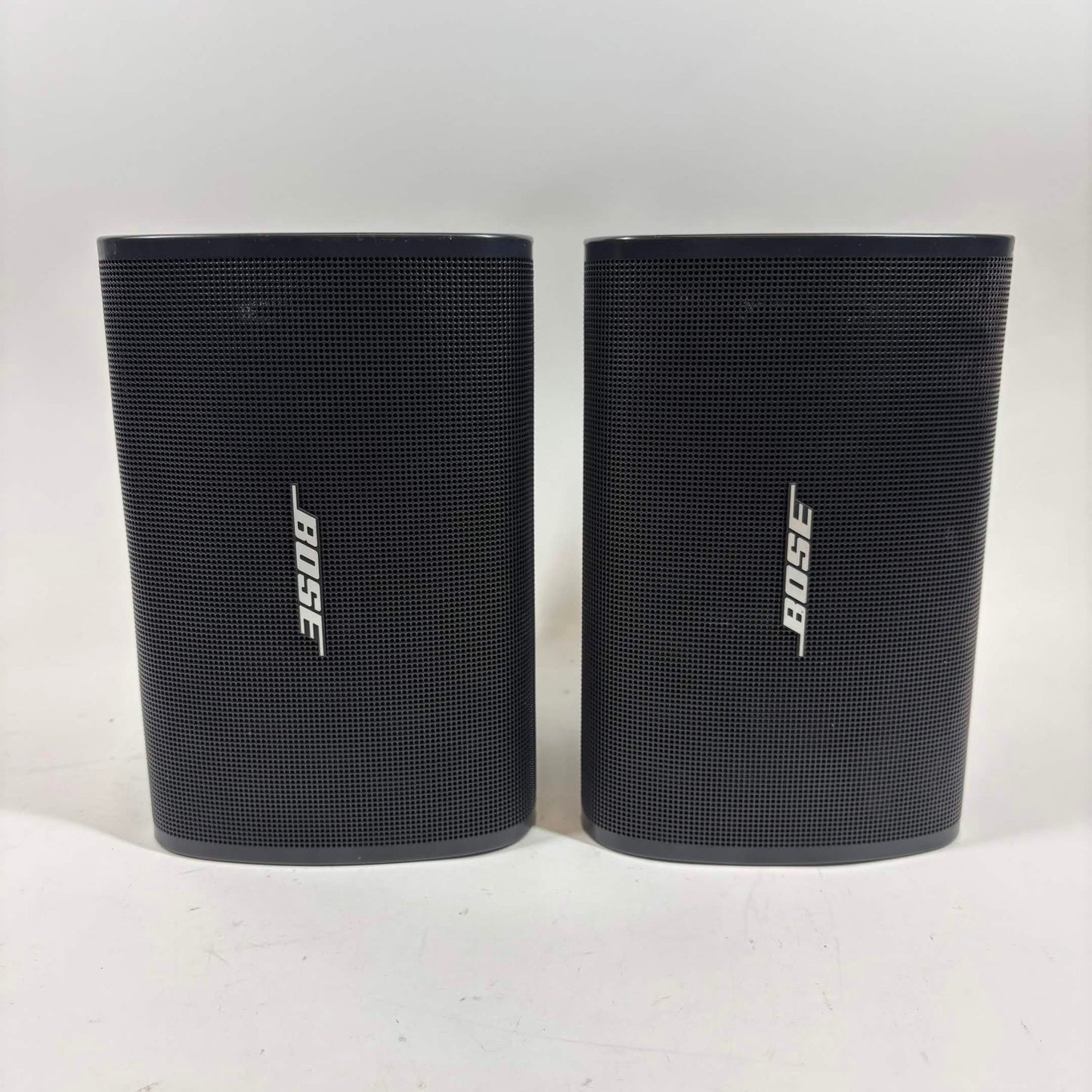 Pair of Bose DesignMax Surface Mount Loudspeakers Black DM3SE